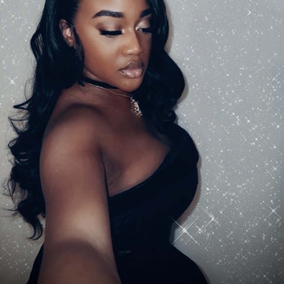 Meet your Posher, Cass - Picture 1 of 1